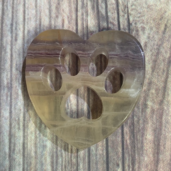 Colorful fluorite paw print carving - Picture 1 of 4